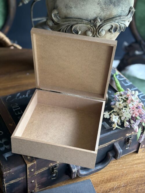 Alternative view of KARE DÜZ ORTA BOY KUTU