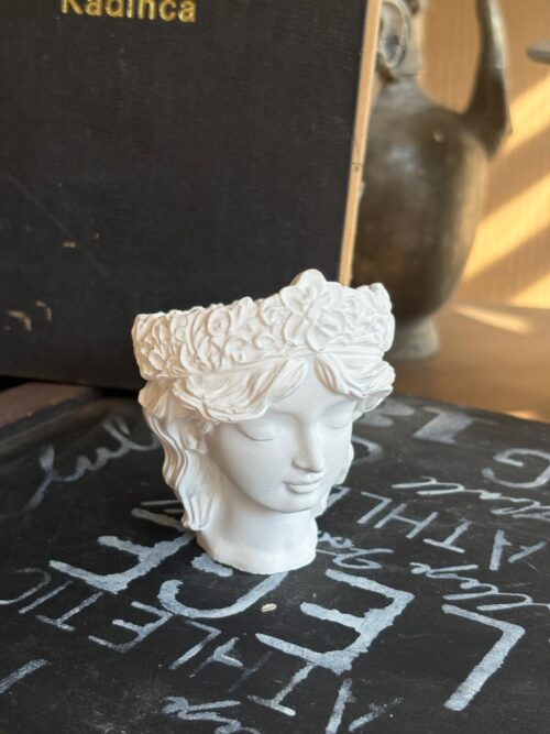 Alternative view of KRALİÇE SAKSI