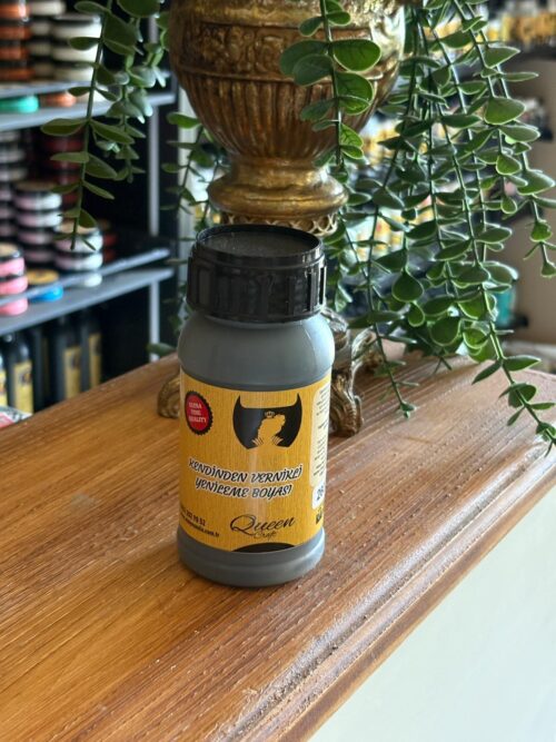 QUEEN CRAFT KENDİNDEN VERNİKLİ BOYA 260 ML-SİYAH