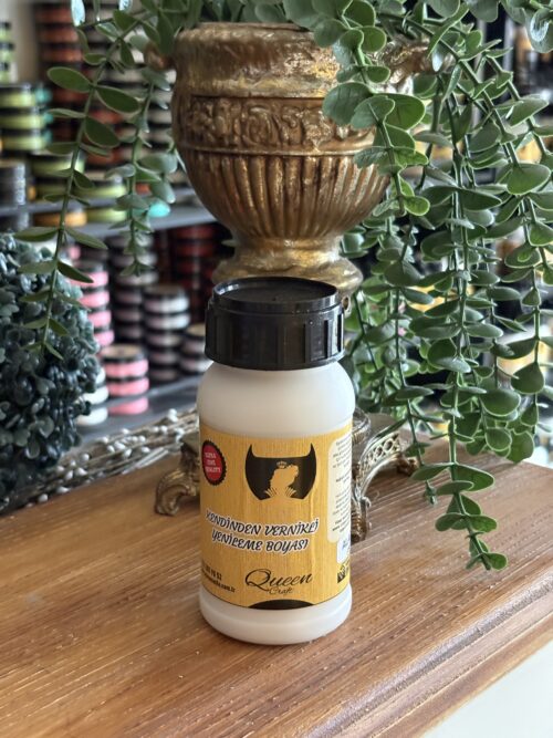 QUEEN CRAFT KENDİNDEN VERNİKLİ BOYA 260 ML-ALAÇATI